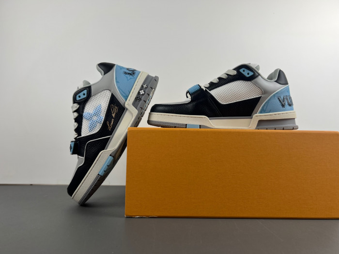 LV TRAINER SNEAKER 24083002