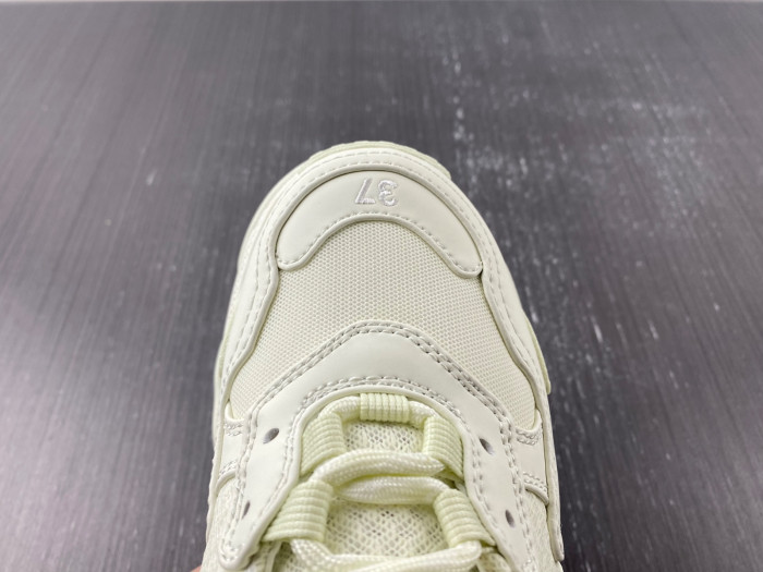 BLCG TRIPLE S SNEAKER 524039 W2CR5 9001