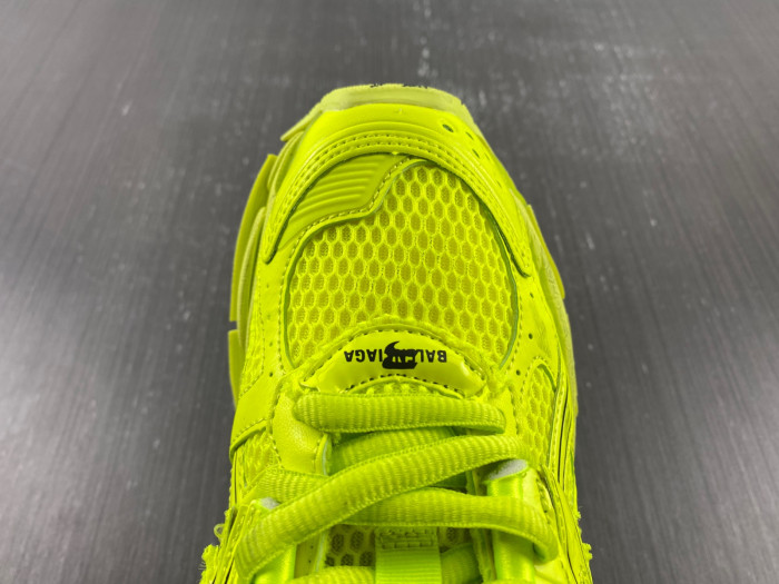 BLCG RUNNER SNEAKER 677402 W3RB4 7510