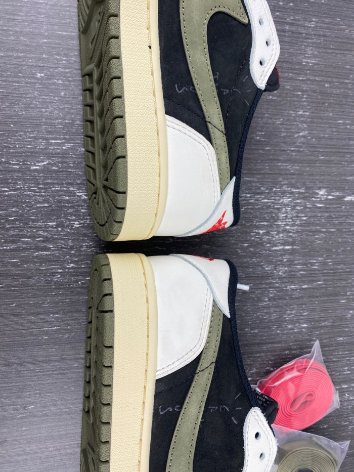 Travis Scott x Air Jordan 1 Low OG WMNS “Olive” DZ4137-106