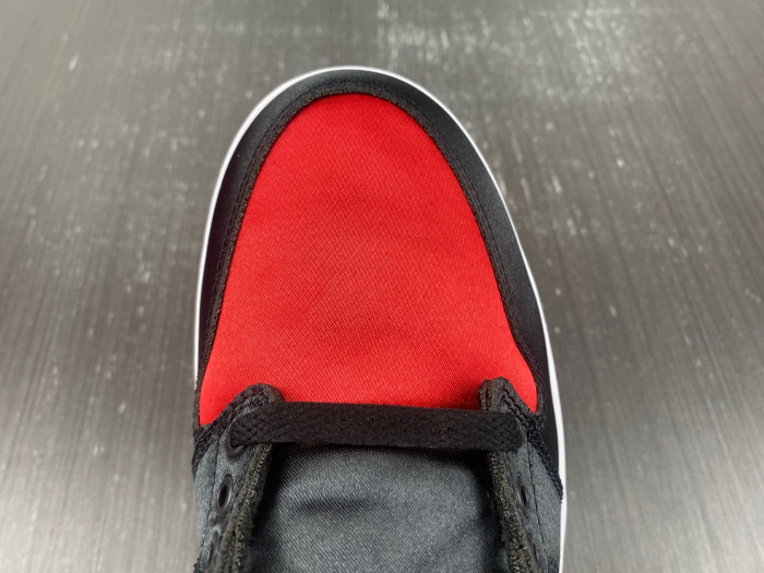 Air Jordan 1 High OG WMNS “Satin Bred” FD4810-061