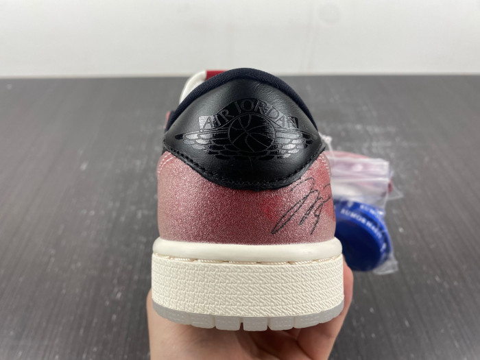 TROPHY ROOM X AIR JORDAN 1 LOW OG 