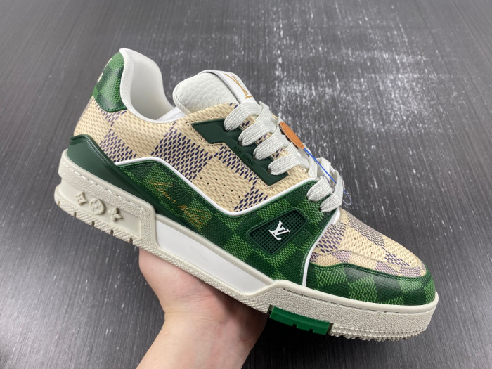 LV TRAINER SNEAKER