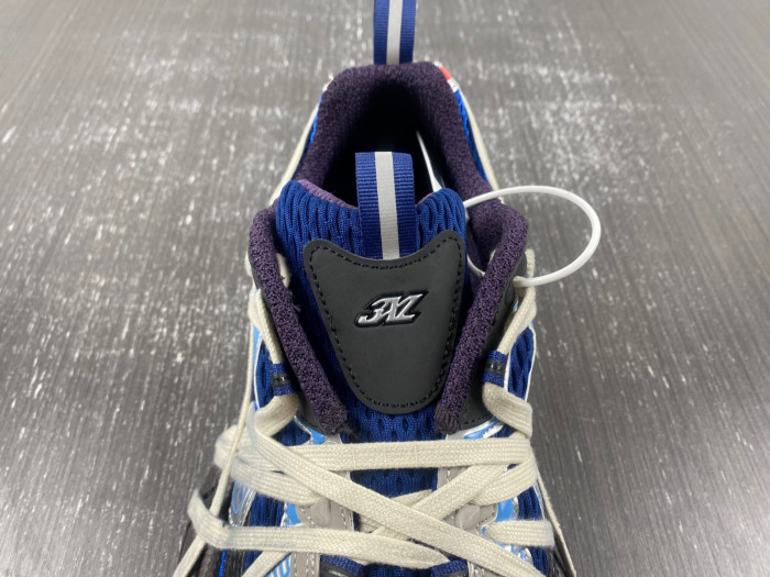 BLCG 3XL SNEAKER 778698 W3XLL 0525