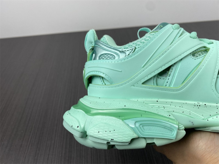 BLCG TRACK SNEAKER 542436 W3FE3 3000