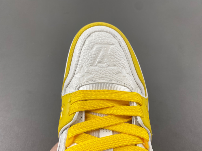 LV TRAINER SNEAKER