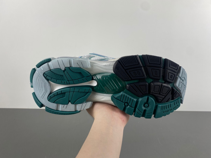 BLCG RUNNER SNEAKER 772774 W3RBW 0623