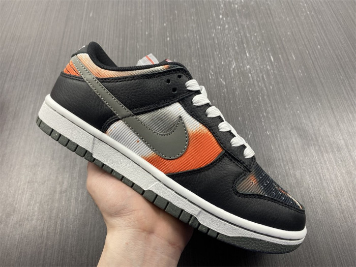 Nike Dunk Low “Graffiti” DM0108-001