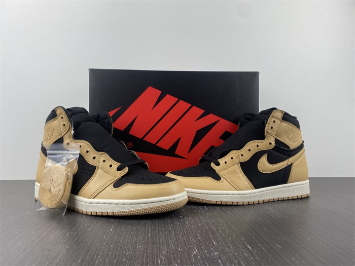Air Jordan 1 High OG “Heirloom” 555088-202
