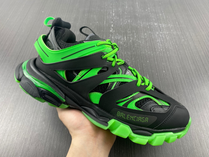 BLCG TRACK SNEAKER 542023 W3RL1 1035