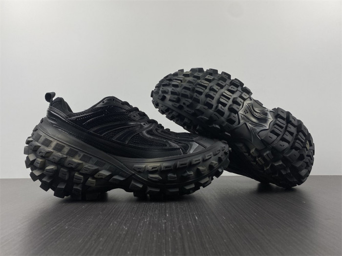 BLCG DEFENDER SNEAKER