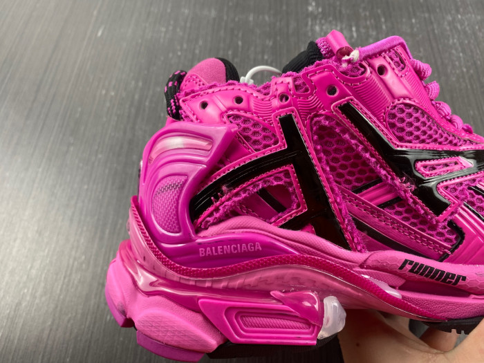 BLCG RUNNER SNEAKER 677402 W3RB2 5519