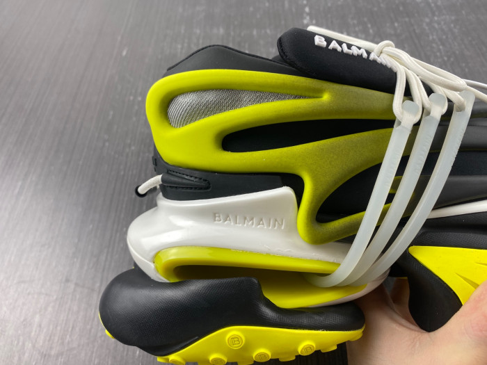BALMAIN LEATHER UNICORN LOW-TOP SNEAKER