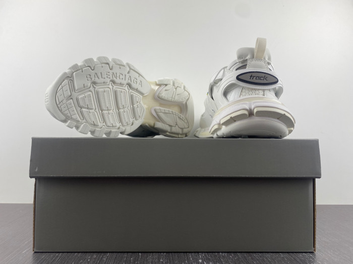 BLCG TRACK SNEAKER 542436 W3RM1 9081