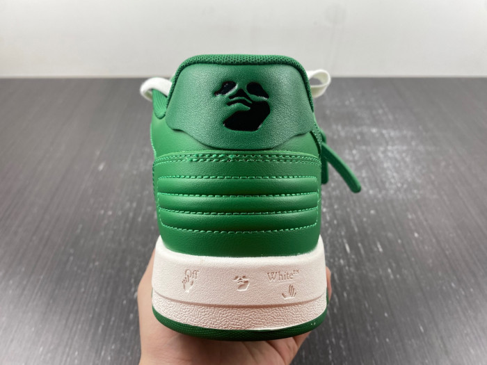 OFF-WHITE SNEAKER