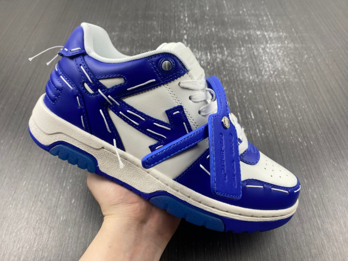 OFF-WHITE SNEAKER
