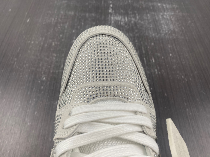 OFF-WHITE SNEAKER