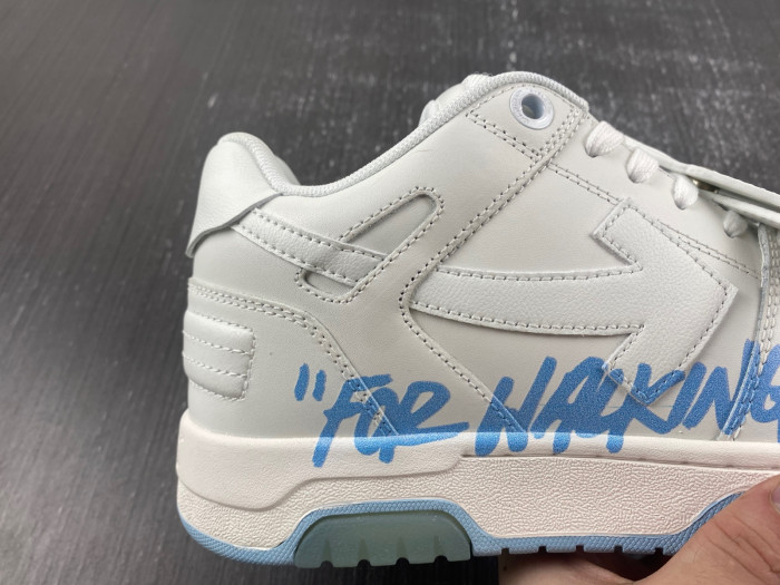 OFF-WHITE SNEAKER