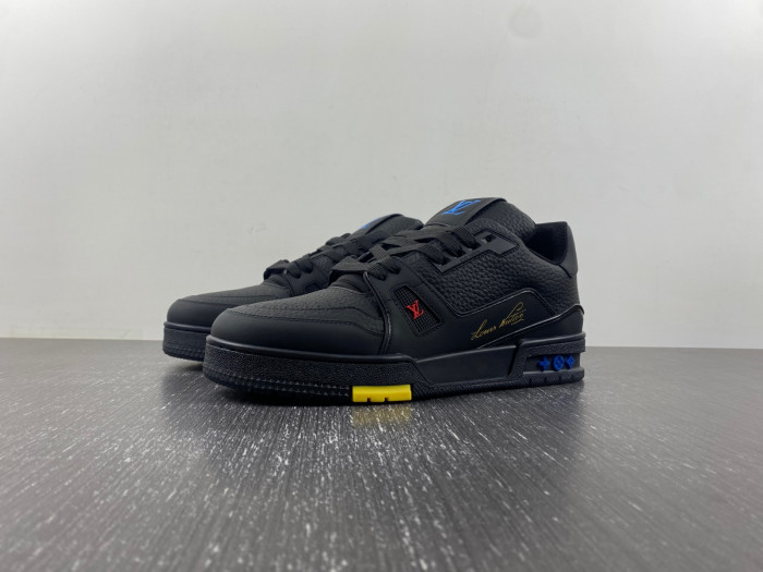 LV TRAINER SNEAKER