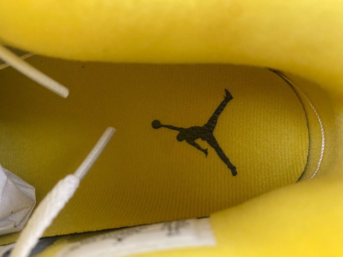 Air Jordan 4 WNNS “Vivid Sulfur” AQ9129-101