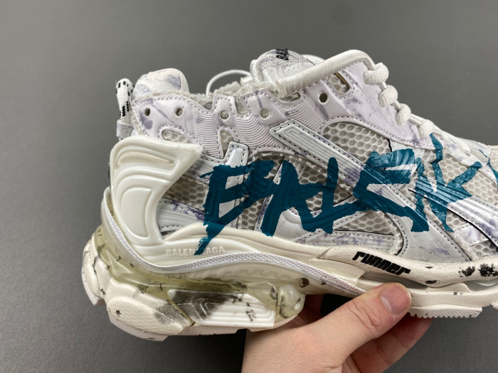BLCG RUNNER SNEAKER 772774 W3RNY 0133