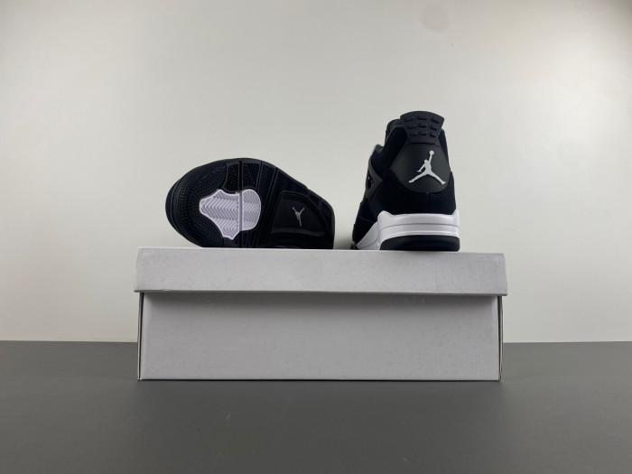 AIR JORDAN 4 "WHITE THUNDER" FQ8138-001