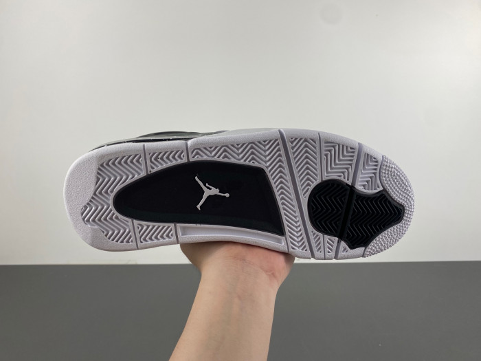 Air Jordan 4 “Fear” FQ8138-002
