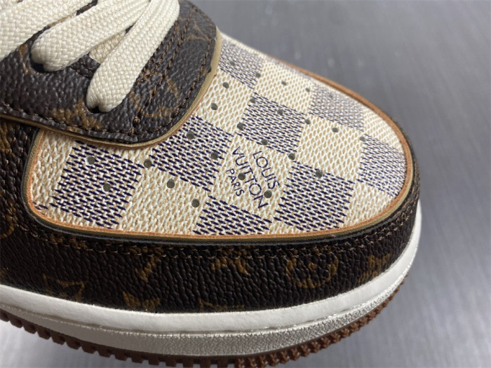 Nike Air Force 1 LV Low