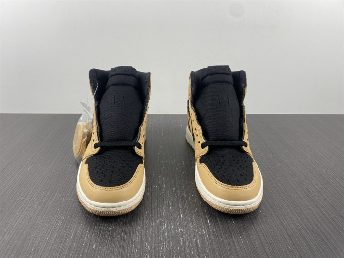 Air Jordan 1 High OG “Heirloom” 555088-202