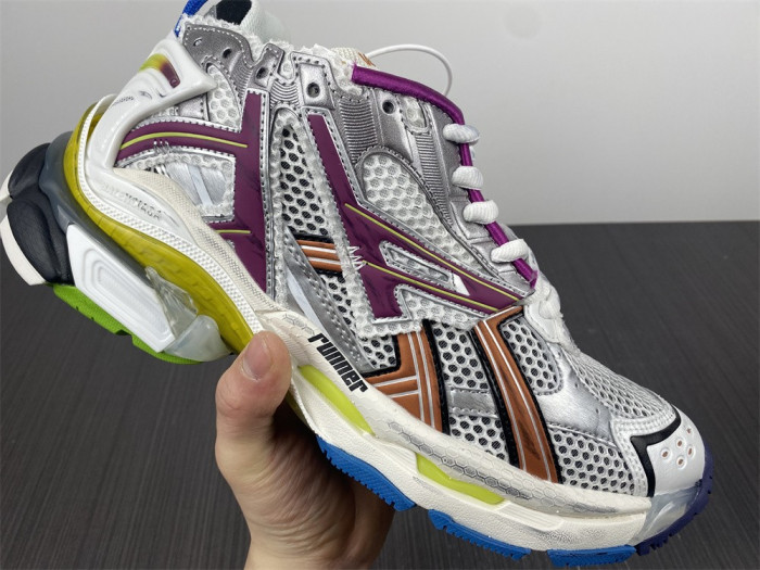 BLCG RUNNER SNEAKER 677403 W3RB6 8123