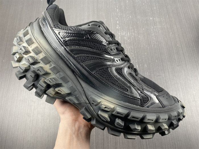 BLCG DEFENDER SNEAKER