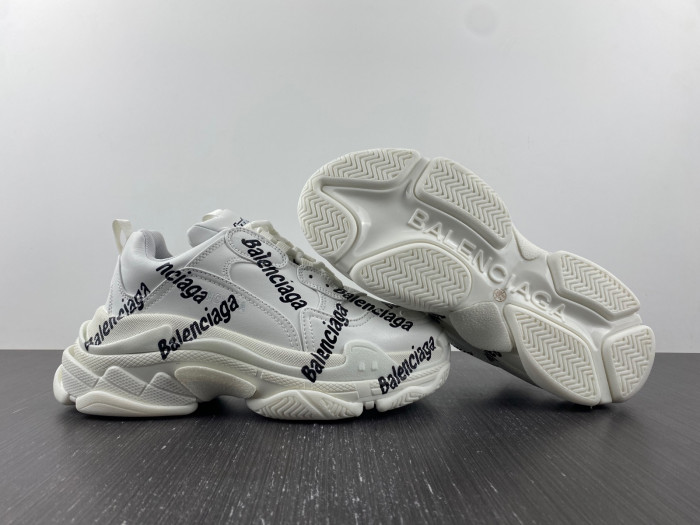 BLCG TRIPLE S SNEAKER 536737 W2FAB 9010