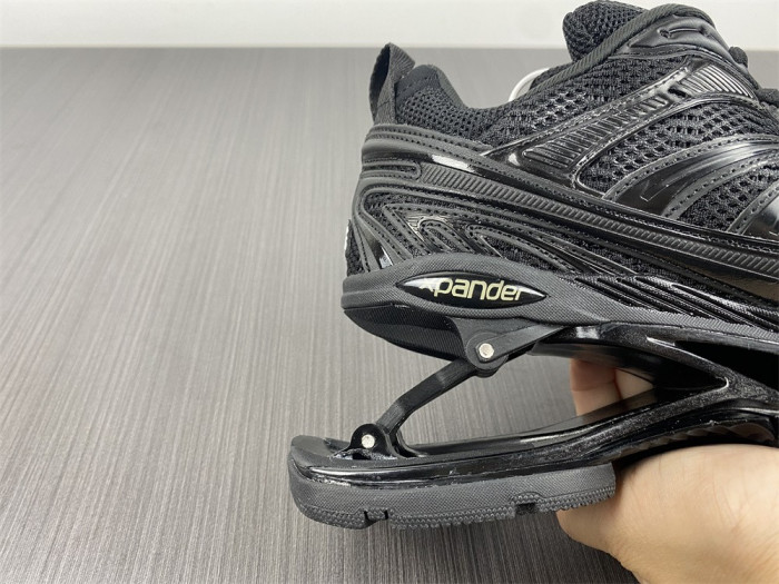 BLCG X-Pander SNEAKER 653870 W2RA2 1000