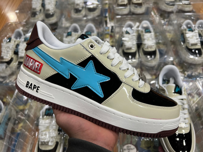 B*PE SNEAKER