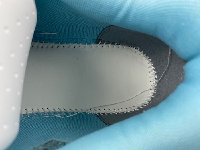 OFF-WHITE SNEAKER