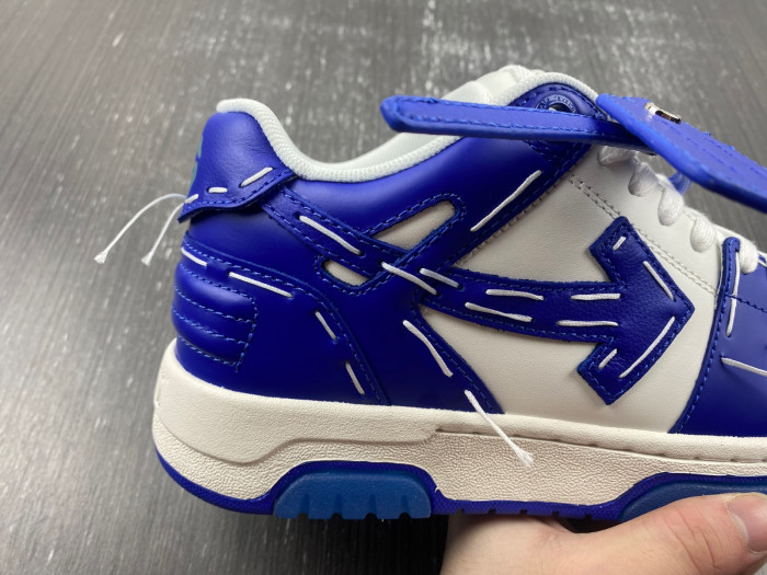 OFF-WHITE SNEAKER