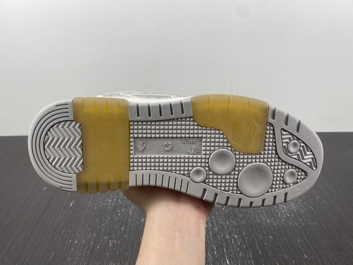 OFF-WHITE SNEAKER