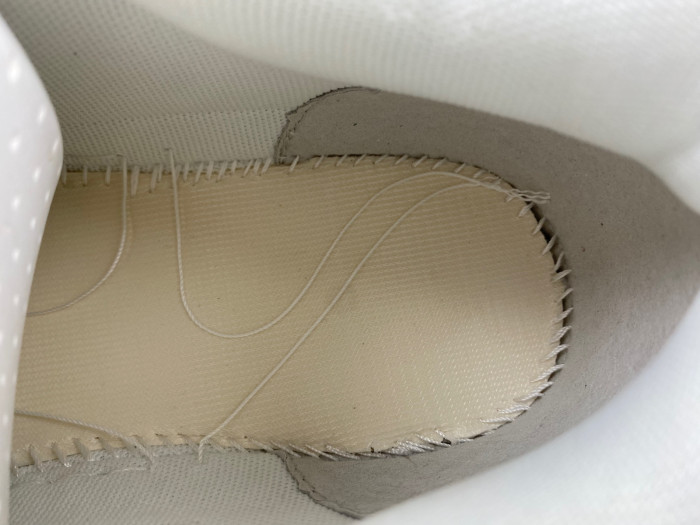 OFF-WHITE SNEAKER