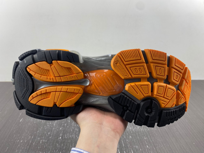 BLCG RUNNER SNEAKER 772774 W3RNY 4018