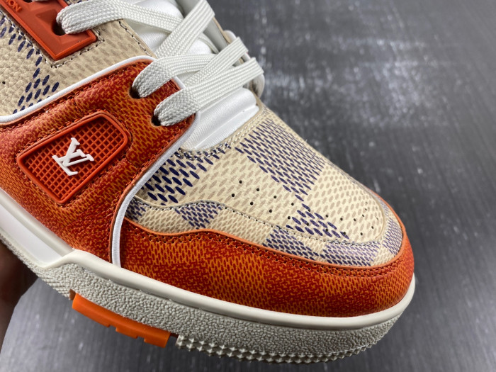 LV TRAINER SNEAKER
