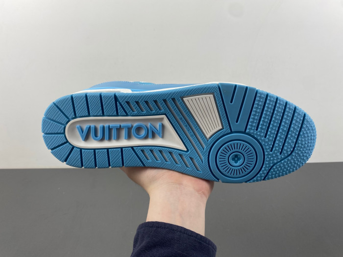 LV TRAINER SNEAKER