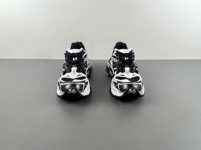 BLCG RUNNER 2.0 SNEAKER 779064-W3RBXP-0213