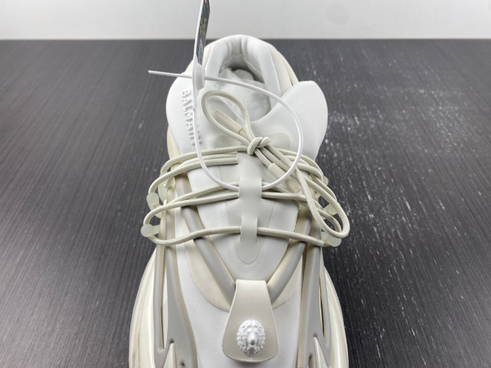 BALMAIN LEATHER UNICORN LOW-TOP SNEAKER