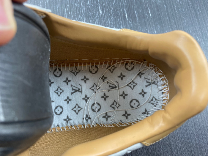 LV LOW-TOP SNEAKER