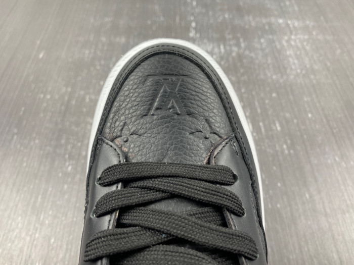 LV LOW-TOP SNEAKER