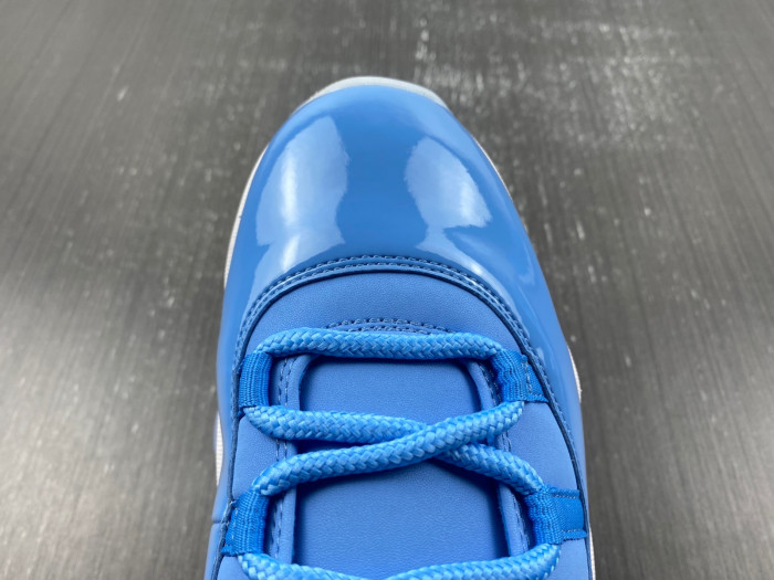 Jordan Ultimate Gift of Flight (11/29) 717602-900