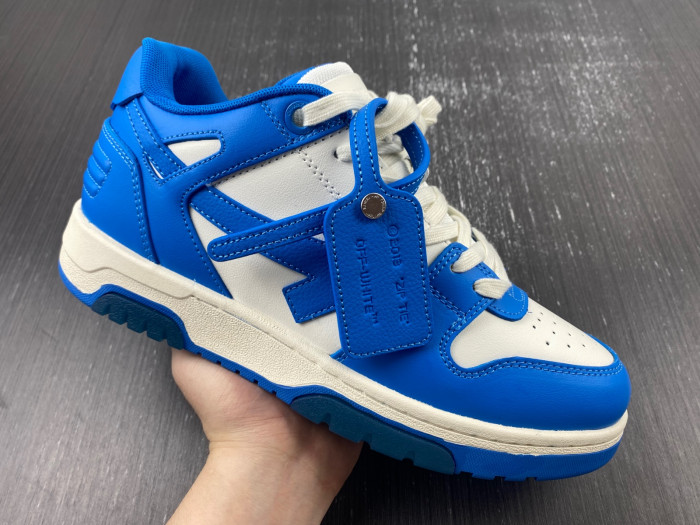 OFF-WHITE SNEAKER