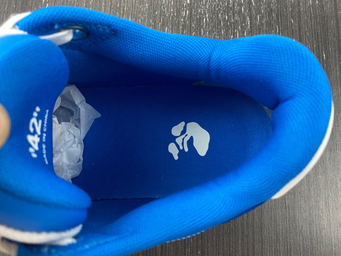 OFF-WHITE SNEAKER