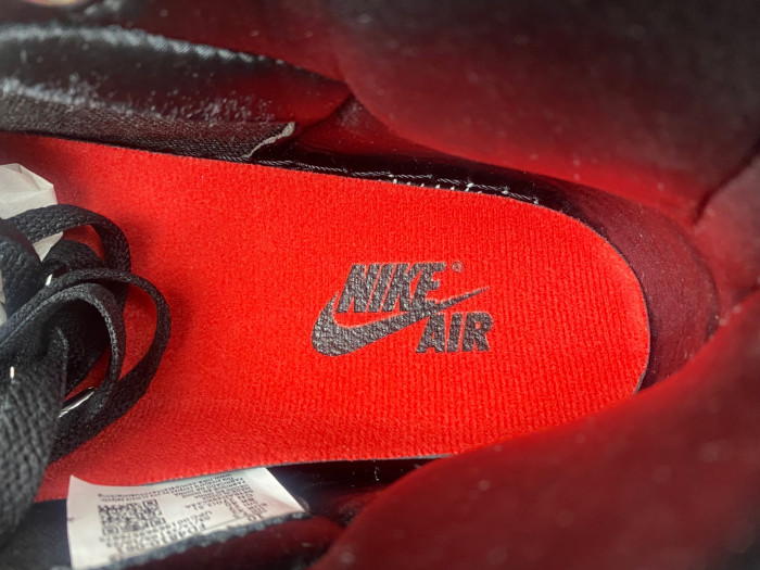 Air Jordan 1 High OG WMNS “Satin Bred” FD4810-061