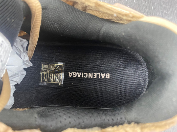 BLCG RUNNER SNEAKER 677403 W2RA5 0126